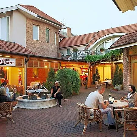 Otel Banderium Komárno